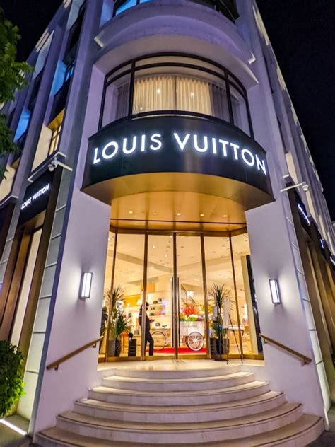 louis vuitton hanoi